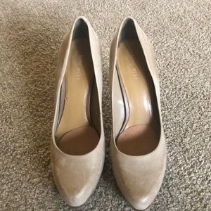 Nine West Nude Pumps